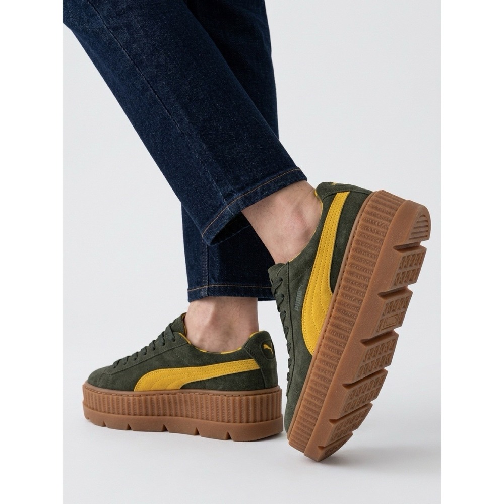 (b43/10)Size 7.5 - Fenty x Puma Cleated Creeper Rosin W